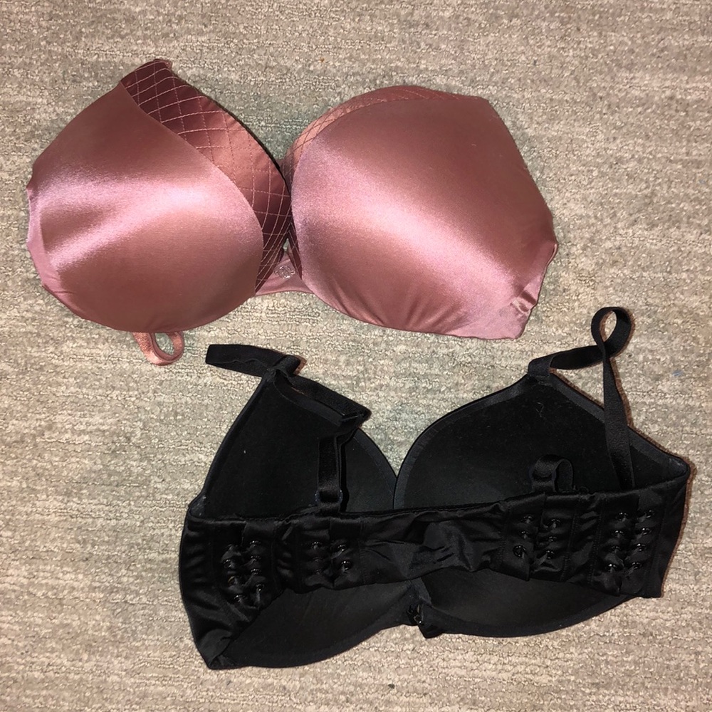 2 Victoria’s secret push up bra bundle